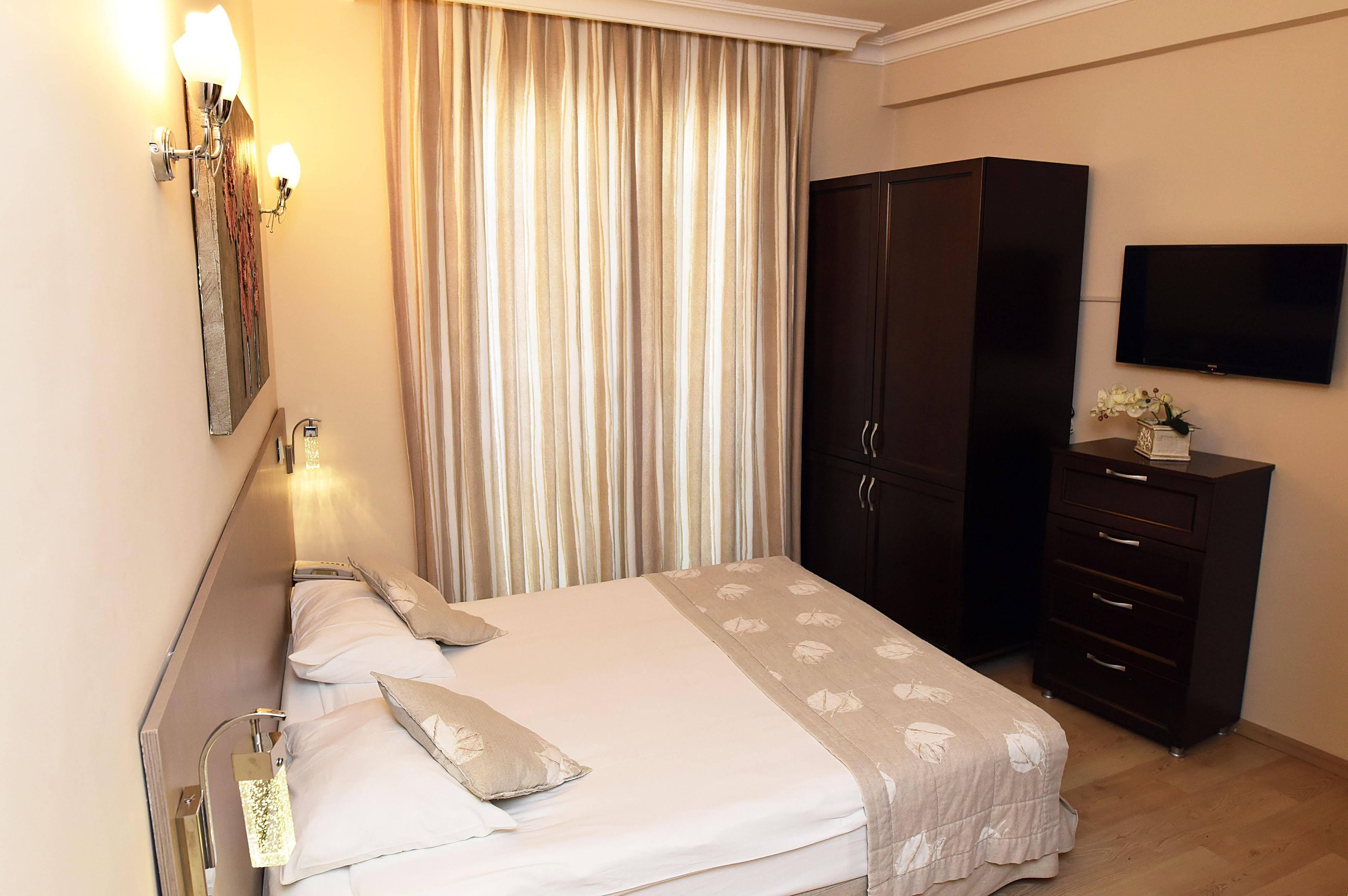 Marine House Boutique Hotel جزر الأمراء المظهر الخارجي الصورة