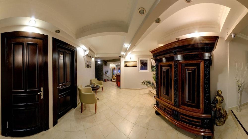 Marine House Boutique Hotel جزر الأمراء المظهر الخارجي الصورة