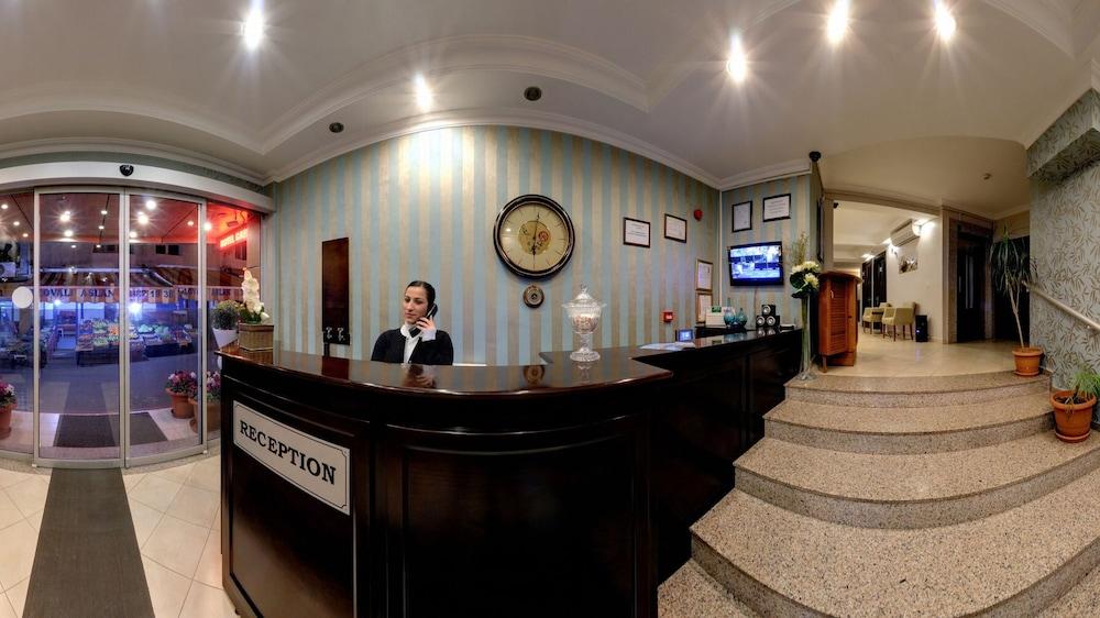 Marine House Boutique Hotel جزر الأمراء المظهر الخارجي الصورة